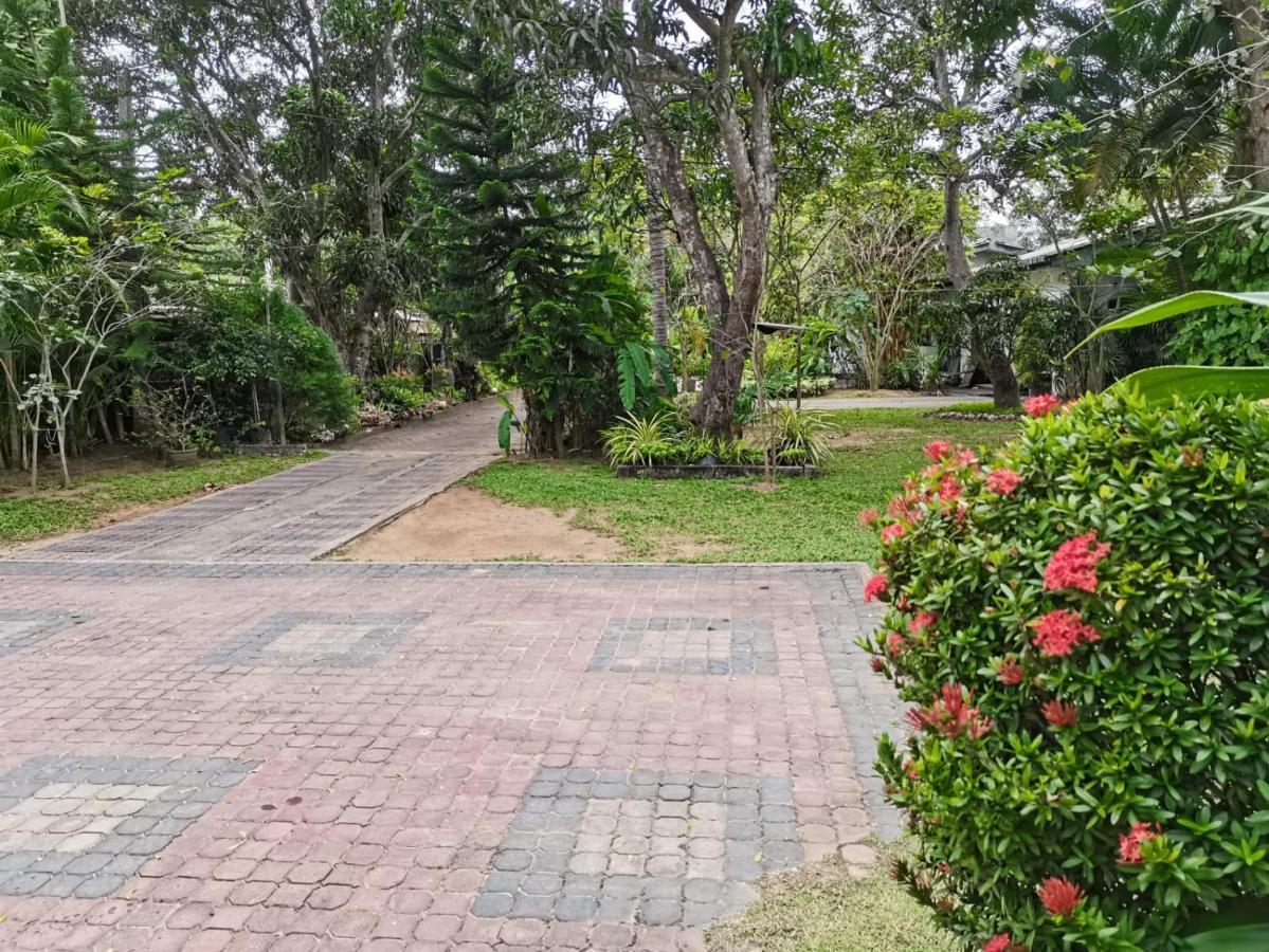 Seyara Holiday Resort Polonnaruwa Ngoại thất bức ảnh