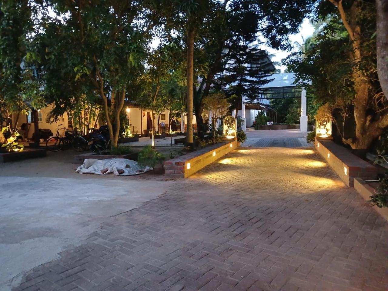 Seyara Holiday Resort Polonnaruwa Ngoại thất bức ảnh