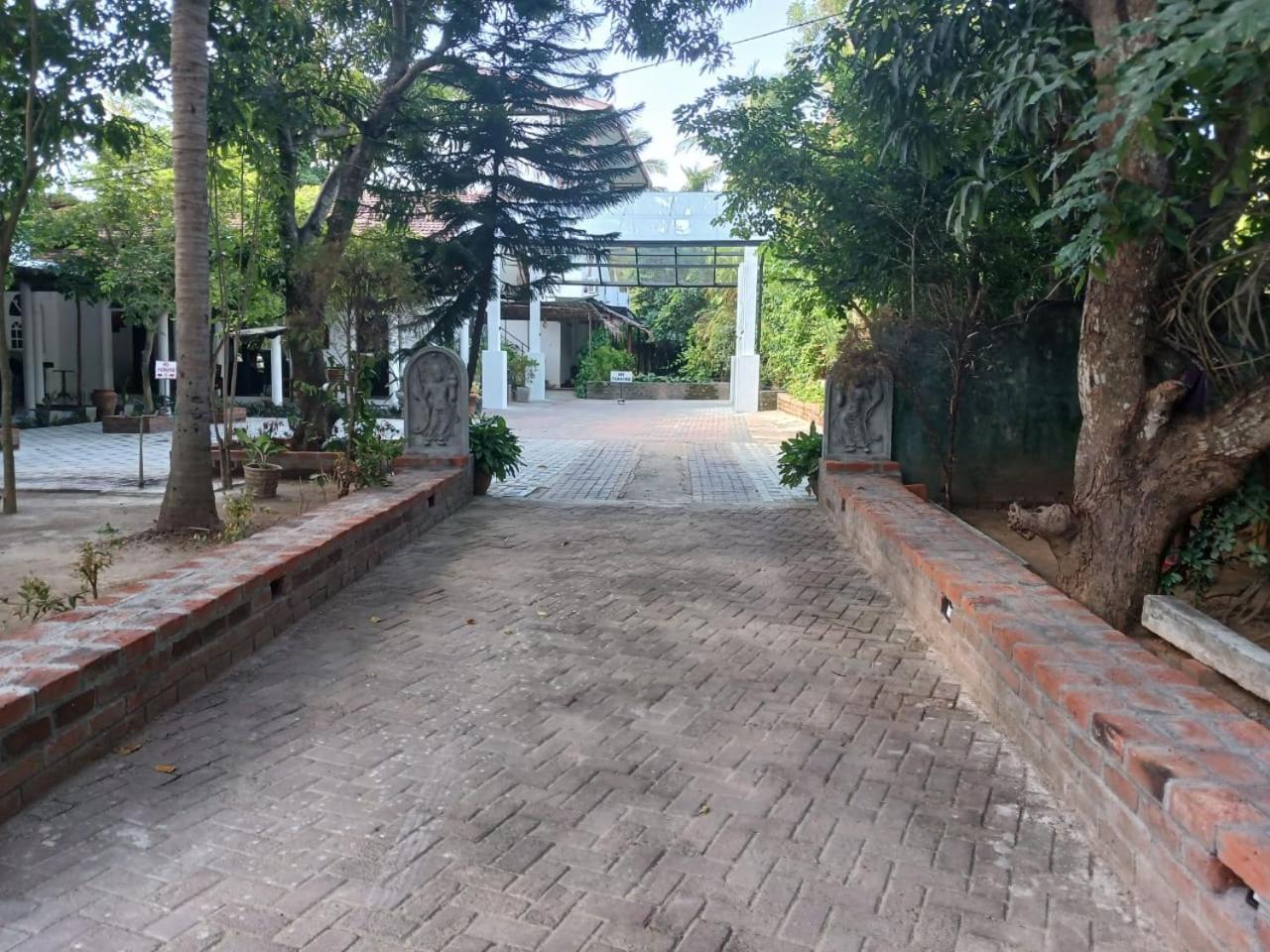 Seyara Holiday Resort Polonnaruwa Ngoại thất bức ảnh